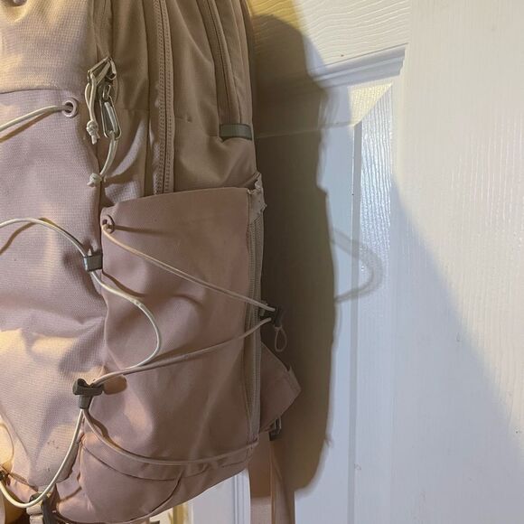 The North Face The North Face Borealis Light Pink Backpack main image 11